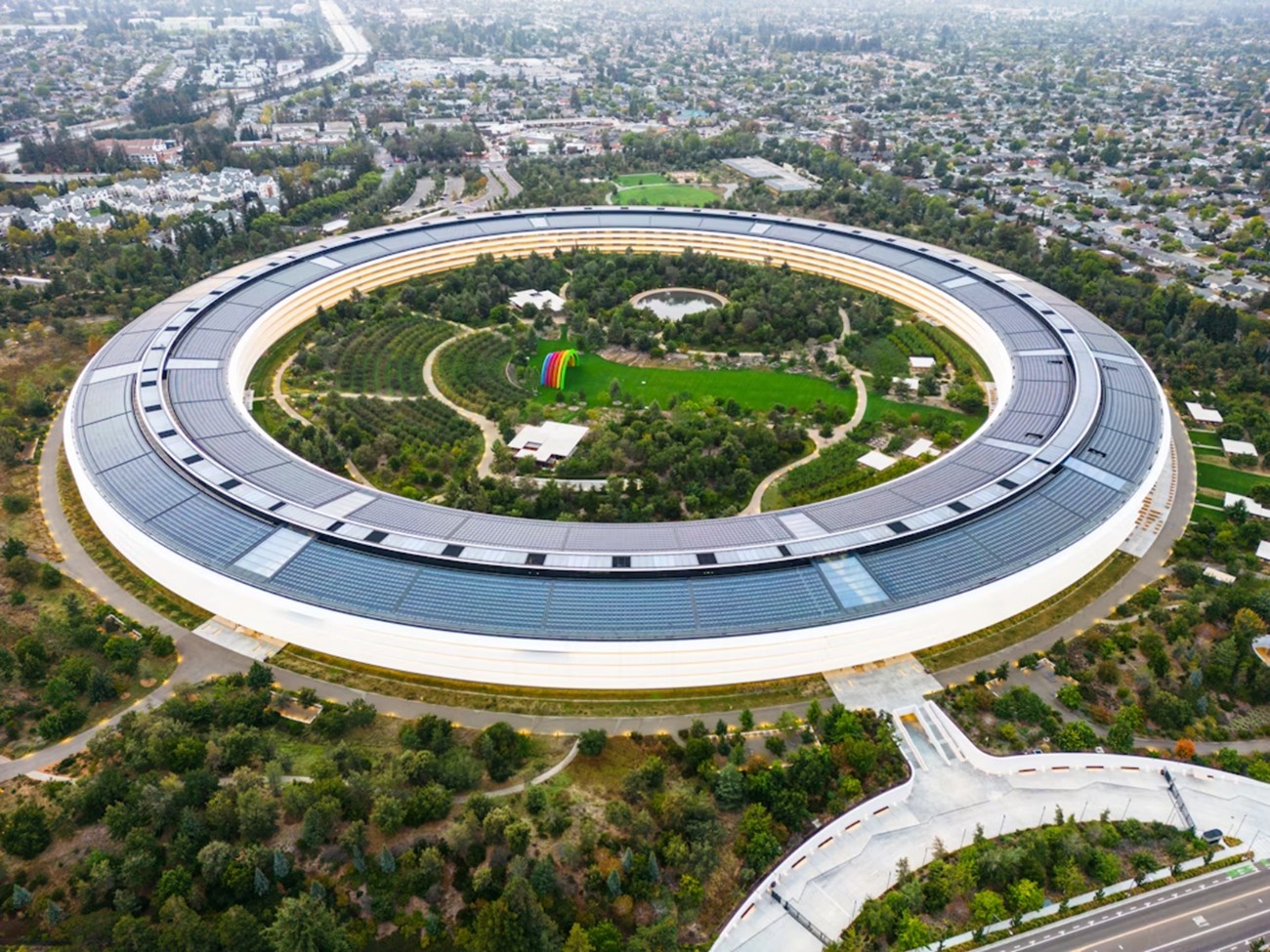 Apple Park – Zetong Li, Unsplash