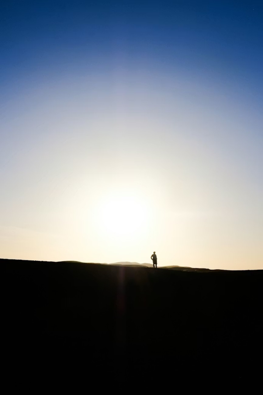 Silhueta ao pôr do sol – Visão e perspectiva profissional
